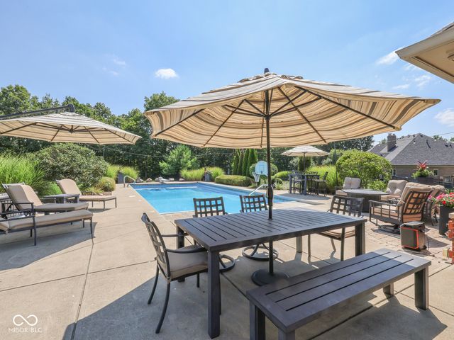 3933 Eagle Trace, Greenwood, IN 46143
