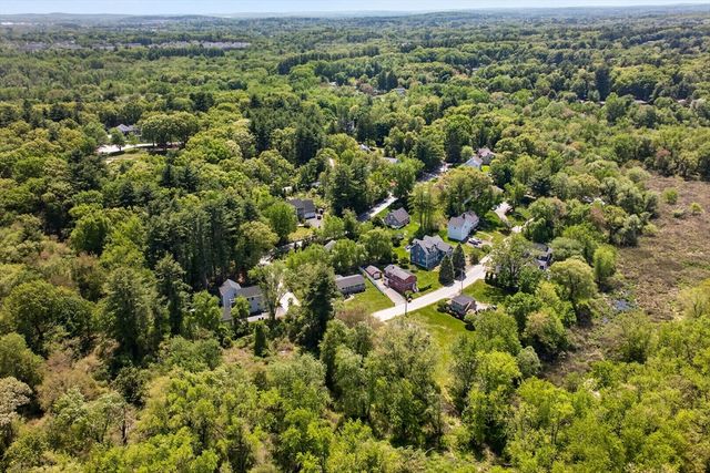 60 Riverview Cir, Wayland, MA 01778