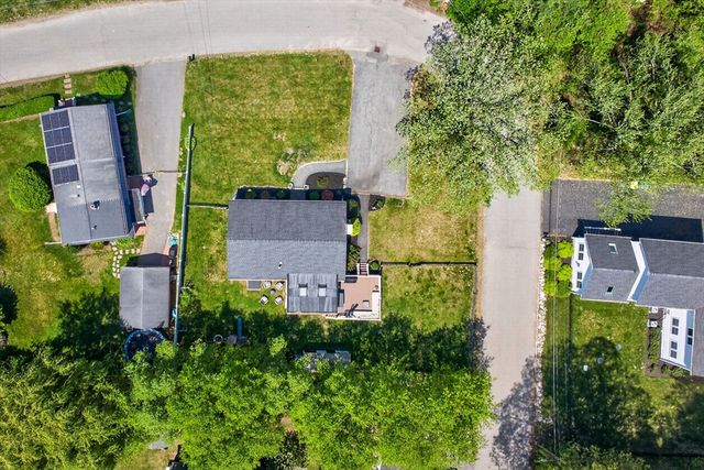 60 Riverview Cir, Wayland, MA 01778