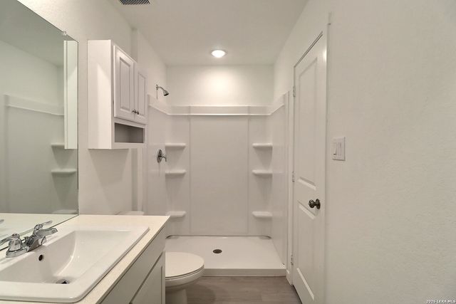 551 RIVER RUN WAY, San Antonio, TX 78219