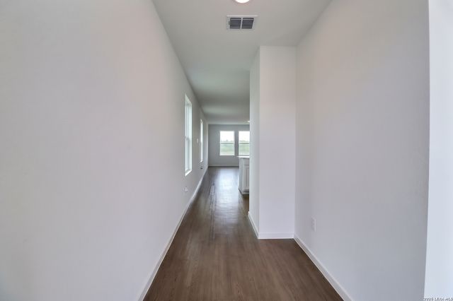 551 RIVER RUN WAY, San Antonio, TX 78219