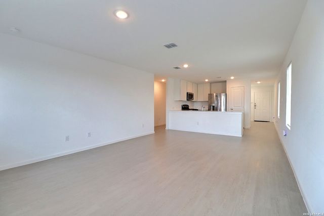 551 RIVER RUN WAY, San Antonio, TX 78219