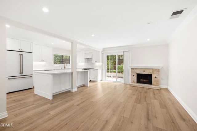 6713 Singletree Lane, Oak Park, CA 91377