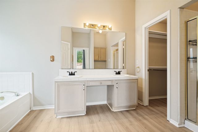 143 Cresthaven Drive, Rockwall, TX 75032