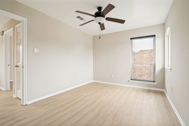 143 Cresthaven Drive, Rockwall, TX 75032