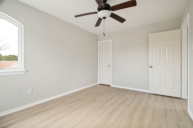 143 Cresthaven Drive, Rockwall, TX 75032