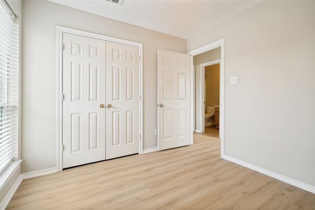 143 Cresthaven Drive, Rockwall, TX 75032