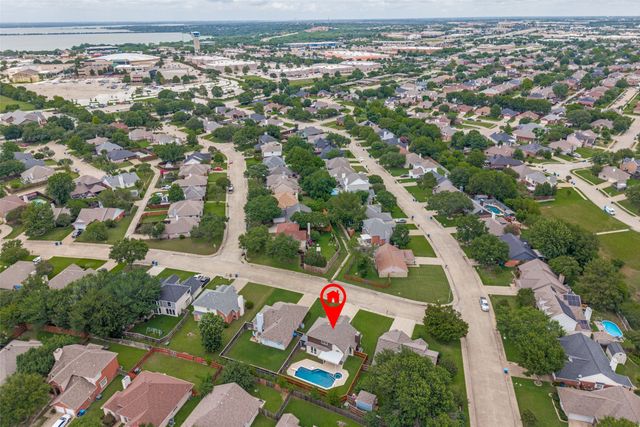 143 Cresthaven Drive, Rockwall, TX 75032