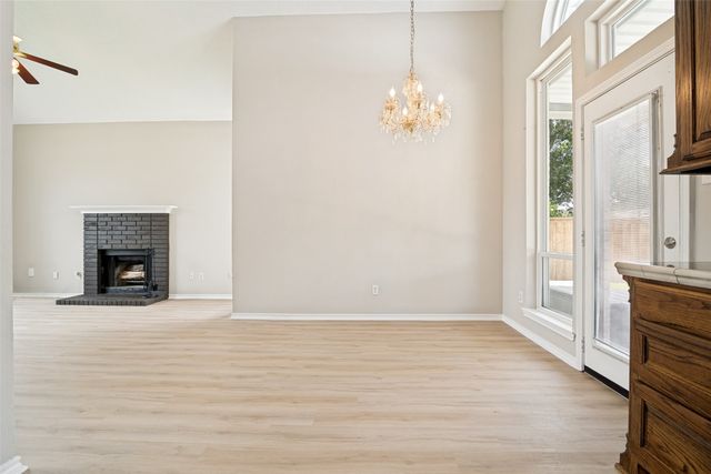 143 Cresthaven Drive, Rockwall, TX 75032