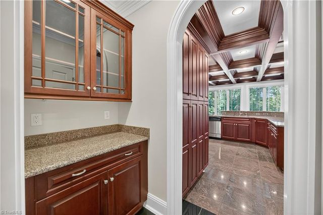 2730 Wellsprings Drive, Pfafftown, NC 27040