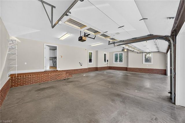 2730 Wellsprings Drive, Pfafftown, NC 27040