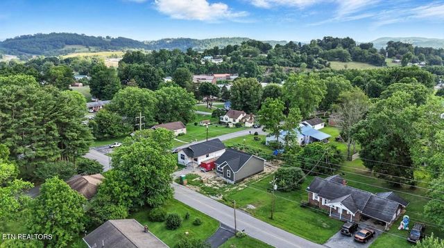 317 FUKERSON St, Tazewell, TN 37879