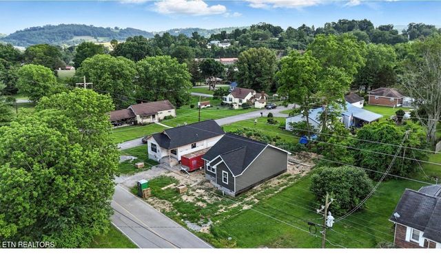 317 FUKERSON St, Tazewell, TN 37879