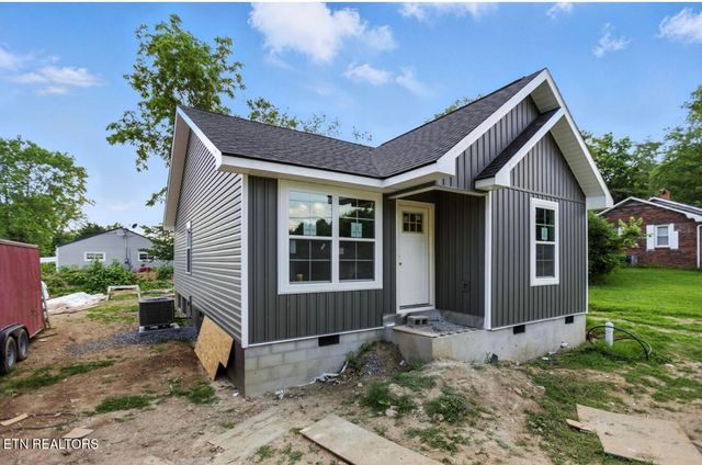 317 FUKERSON St, Tazewell, TN 37879