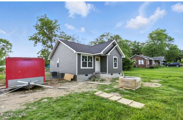 317 FUKERSON St, Tazewell, TN 37879