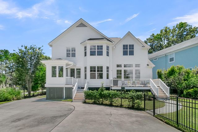 1105 Barfield Street, Daniel Island, SC 29492