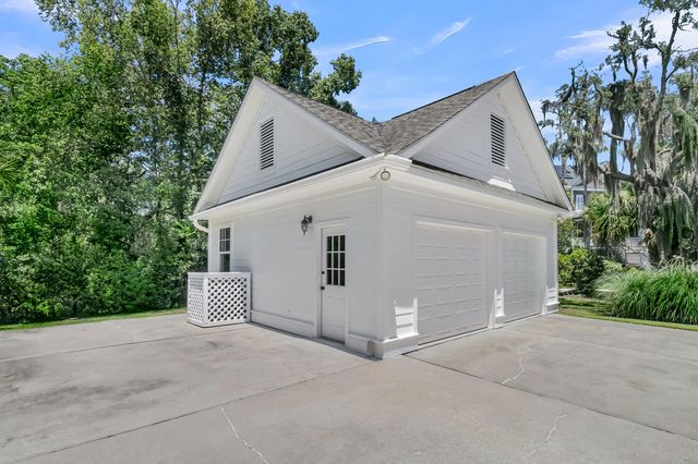 1105 Barfield Street, Daniel Island, SC 29492