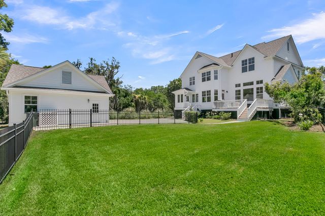 1105 Barfield Street, Daniel Island, SC 29492