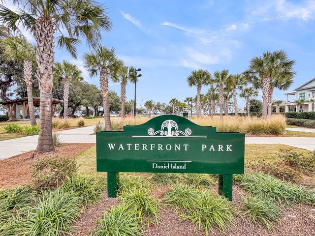 1105 Barfield Street, Daniel Island, SC 29492