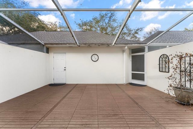 180 Freeport Drive, Jupiter, FL 33458