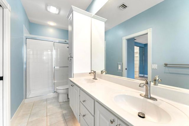 180 Freeport Drive, Jupiter, FL 33458