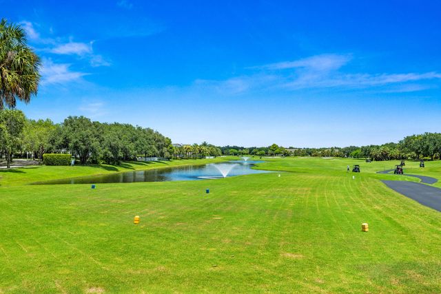 180 Freeport Drive, Jupiter, FL 33458