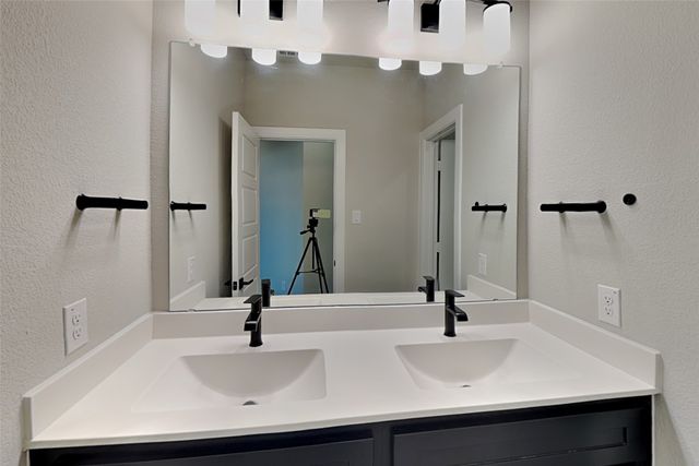 2013 Tolleson Drive, Fort Worth, TX 76008