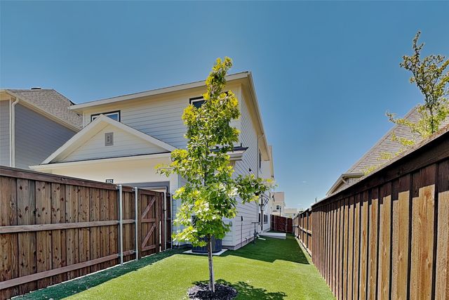 2013 Tolleson Drive, Fort Worth, TX 76008