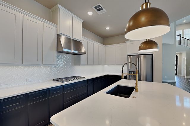 2013 Tolleson Drive, Fort Worth, TX 76008