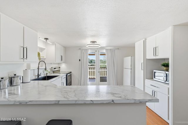 11165 W Anthony Drive, Tucson, AZ 85743