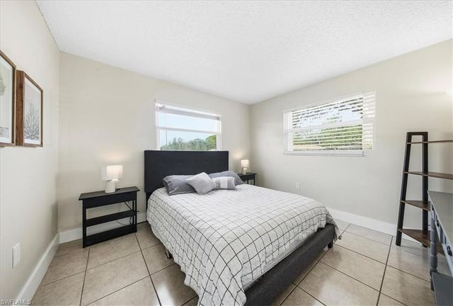 3325 Airport RD # U4, Naples, FL 34105