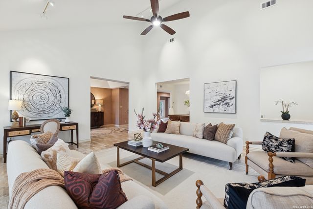 11607 Elm Ridge Rd, San Antonio, TX 78230