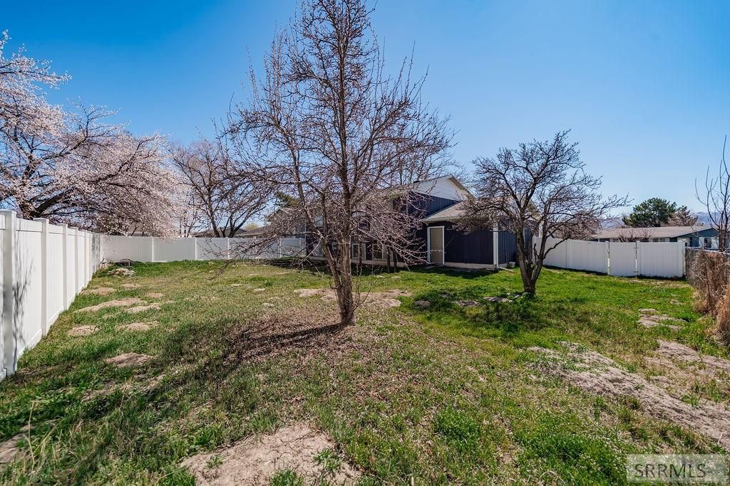 Image 3 of property listing at 1620 Jade Drive, Pocatello, ID 83202