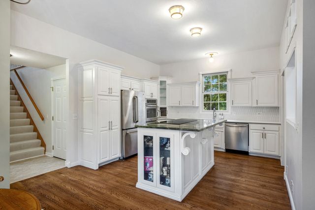 8334 Lawrence 2194, Monett, MO 65708