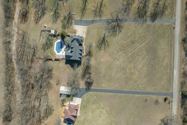 8334 Lawrence 2194, Monett, MO 65708