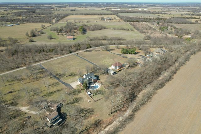 8334 Lawrence 2194, Monett, MO 65708