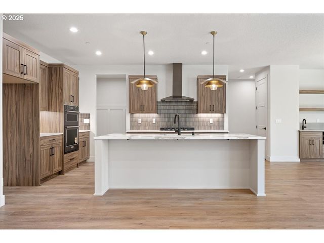 16803 Ne 38TH Ave, Vancouver, WA 98686