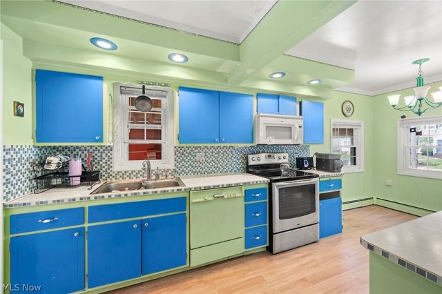 7411 Wooster, Parma, OH 44129