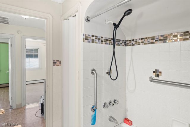 7411 Wooster, Parma, OH 44129