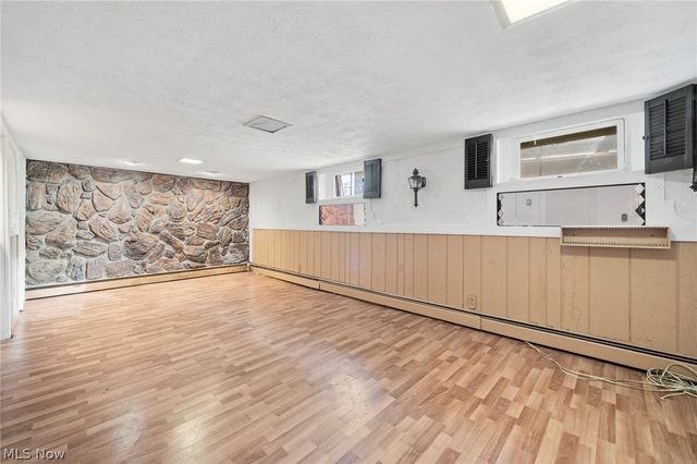 7411 Wooster, Parma, OH 44129
