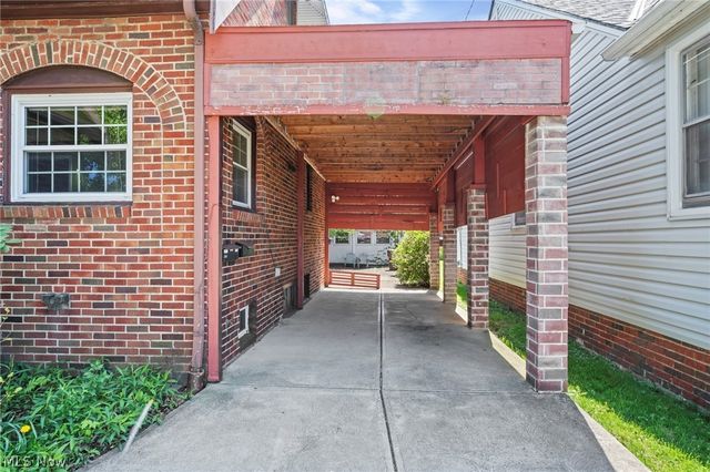 7411 Wooster, Parma, OH 44129