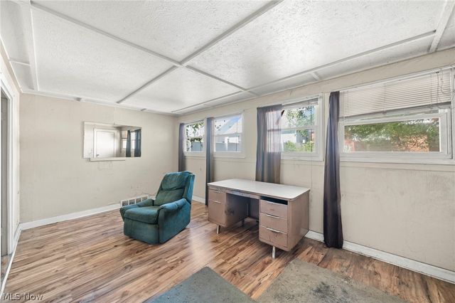 7411 Wooster, Parma, OH 44129