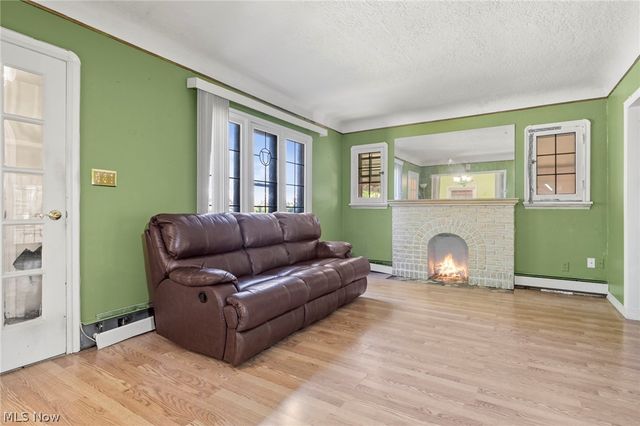 7411 Wooster, Parma, OH 44129