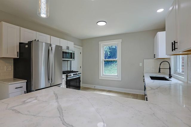 1139 Mount Allen Road, Park Hills, KY 41011