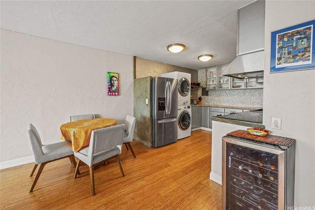 222 Liliuokalani Avenue 701, Honolulu, HI 96815