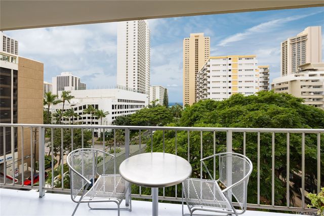 222 Liliuokalani Avenue 701, Honolulu, HI 96815