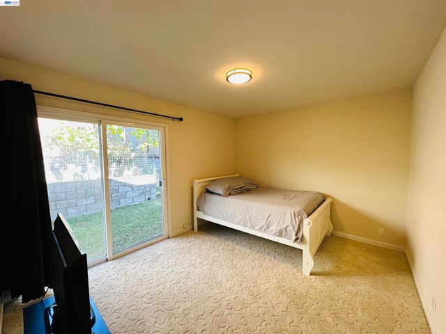 25132 DEL MAR AVE, Hayward, CA 94542