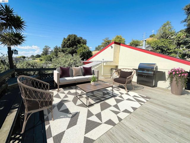 25132 DEL MAR AVE, Hayward, CA 94542