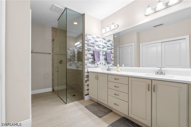 2137 FRANGIPANI CIR 102, Naples, FL 34120