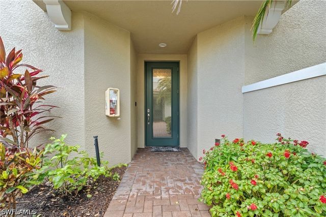 2137 FRANGIPANI CIR 102, Naples, FL 34120